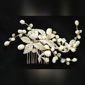 Hair Comb with Crystals and Faux Pearls